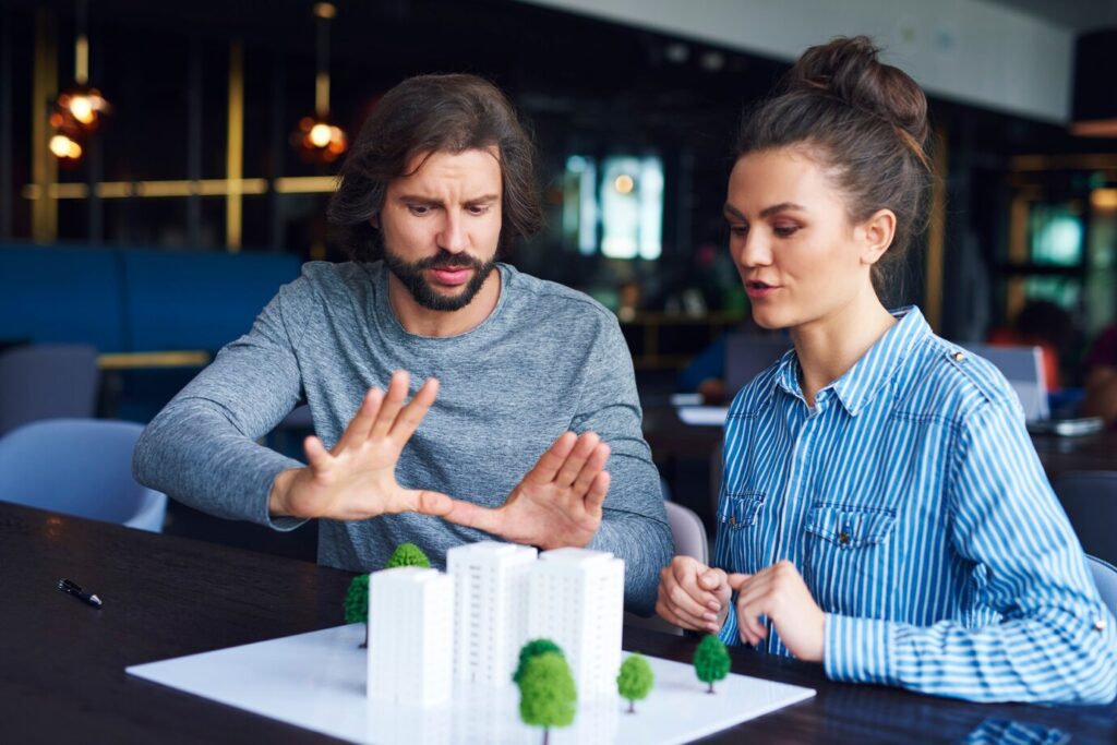 businessman-explaining-concept-details